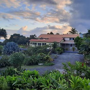 Ferme Auberge Le Ti'Planteur サン・フィリップ Exterior photo