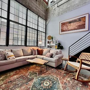 MainevilleNew Renovated Loft In Old Factory By Kings Islandアパートメント Exterior photo