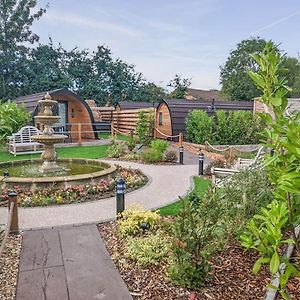 ホテル Peacock Lake Glamping East Bridgford Exterior photo