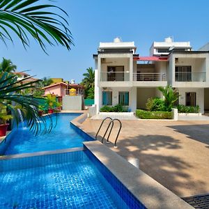 Luxury 3Bhk Villa With Swimming Pool In カンドリム Exterior photo