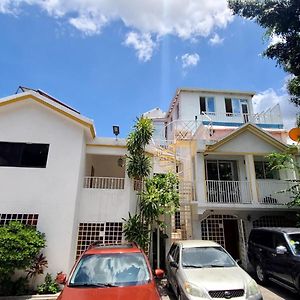 Two Bedroom Penthouse In Peguy-Ville ポルトープランス Exterior photo