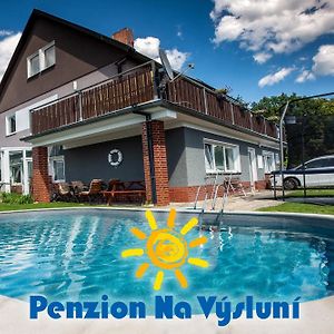 ホテル Penzion Na Vysluni Nové Město nad Metují Exterior photo