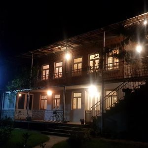 ホテル Tkhibuli Geust House Tqibuli Exterior photo