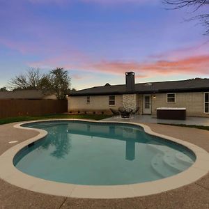 Texas Designer Home With Private Hot Tub And Pool ノース・リッチランド・ヒルズ Exterior photo
