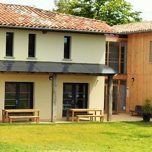 Maubec  Les Granges D'En Naoua, Grand Gite Avec Piscineヴィラ Exterior photo