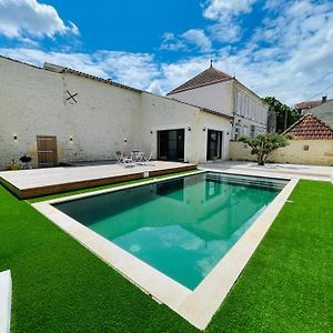 Aumagne La Grange Avec Piscineヴィラ Exterior photo