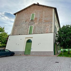 Intero Appartamento Con Giardino In Palazzo Del 1600 カンポガッリアーノ Exterior photo