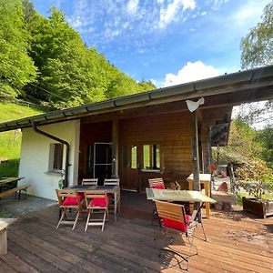 インナートキルヒェンZimmer Mit Zwei Einzelbetten Im Chalet Militalアパートメント Exterior photo