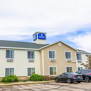 Evansville Inn & Suites By Oyo Exterior photo