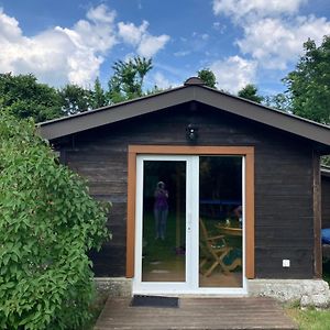 Auvernier Pivert, Chalet Confortable Avec Jardin A 100M Du Lacヴィラ Exterior photo