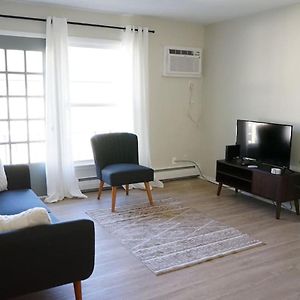 Lovely 2Br Condo Mins From Downtown ダベンポート Exterior photo