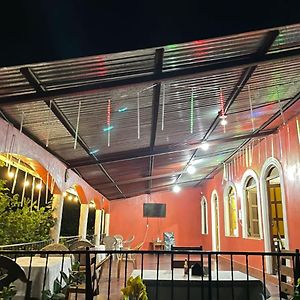 Hostal Y Restaurante Sofia, Bellezas Ometepe モヨガルパ Exterior photo