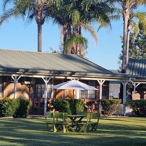 Koorawatha Homestead Motel Bororen Exterior photo