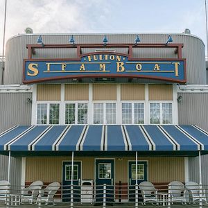 Fulton Steamboat Inn ロンクス Exterior photo