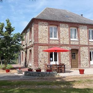 Gite De La Ferme D'Hougerville Colleville Exterior photo