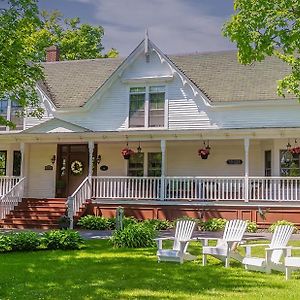 Gillespie House Inn Parrsboro Exterior photo