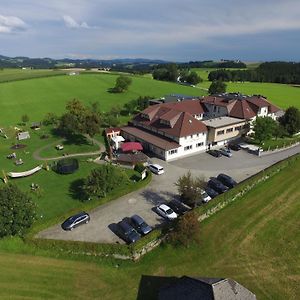 ホテル Langs Wirtshaus Sankt Ulrich im Mühlkreis Exterior photo