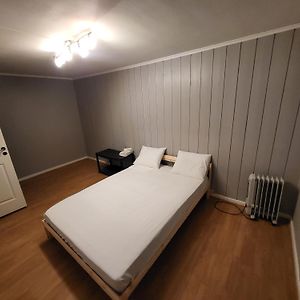 Classic 4 Bedrooms, 9 Guest Apartment Kjeller リレストロム Exterior photo