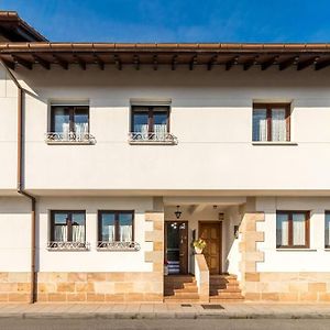 Encantadora Casa En Cabezon De La Salヴィラ Exterior photo