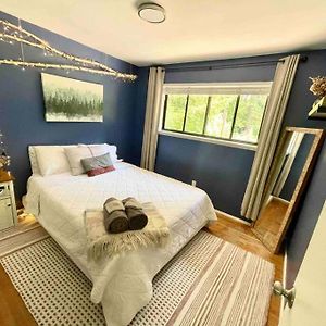 Cozy Bedroom In The Foothills Of The Cascades ノース・ベンド Exterior photo