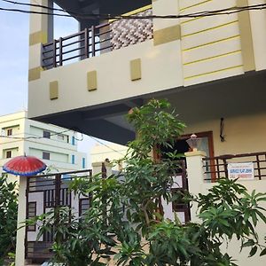 Mandapeta Kalyani Residencyヴィラ Exterior photo