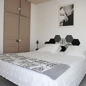 ホテル Chambre Triple Sdb Privee Cuisine, Salon Et Coin Repas Partage Ferques Exterior photo