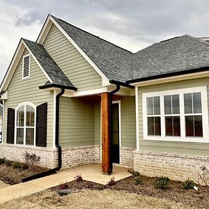 Stylish Cottage In Silo Square Near Snowden Grove サウスヘイブン Exterior photo