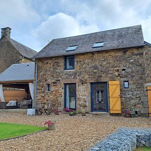 Stable Cottage At Le Prieure Mantilly Exterior photo