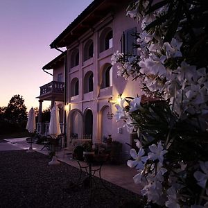 Passerano  Theresa Sulla Collina Bed & Breakfast Exterior photo