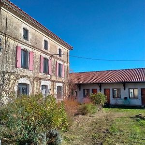 Vouzan L'Oree Du Bois Bed & Breakfast Exterior photo