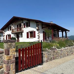 Caro  Location D'Une Maison Typique Du Pays Basqueヴィラ Exterior photo