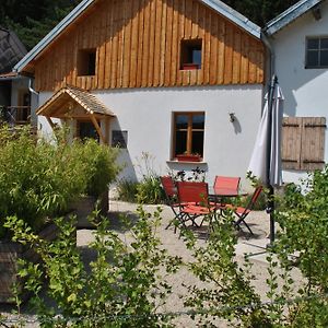 Longevilles-Mont-dʼOr Gite Du Fourperet-Parc Naturel Du Haut-Juraヴィラ Exterior photo