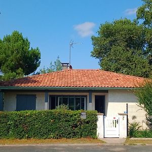 2 Chambres D'Hotes Au Calme Proche Centre Ville モン・ド・マルサン Exterior photo