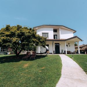 カーゼ・ヌオーヴェ Sleep & Fly Malpensa Bed & Breakfast Exterior photo