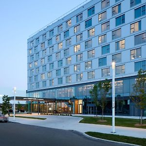 ホテル Courtyard By Marriott Montreal ラヴァル Exterior photo