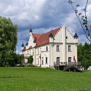 Meyenburg  Gutshaus Penzlinヴィラ Exterior photo