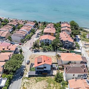 Stunning 4-Floor Villa With Sea View & Beach シリウリ Exterior photo