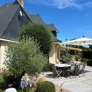 Saint-Pierre-Azif Au Milieu Des Haras Bed & Breakfast Exterior photo