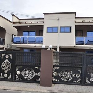 3 Bed Luxury Home, Ayi Mensah,アクラ Exterior photo