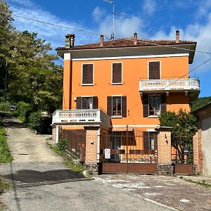 San Sebastiano Curone Il Mirto Crespo Bed & Breakfast Exterior photo