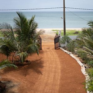 Banyan Beach Cottage Sri Lanka Vinayagapuram Exterior photo