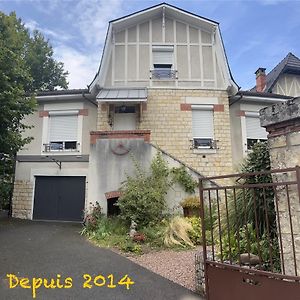 ヌヴェール Chambre D'Hotes Le Cadran Des Chauvelles Bed & Breakfast Exterior photo