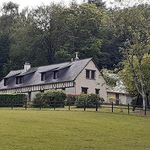 Saint-Hilaire-des-Landes Chambre A La Campagne Bed & Breakfast Exterior photo