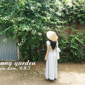 ホテル La Giang Garden バンメトート Exterior photo