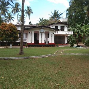 Leisure Home Kelaniya Gonawala Exterior photo