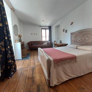 Villebois Chambre De Charme Avec Vue Et Piscine Bed & Breakfast Exterior photo