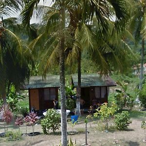 ホテル Chalet Kasih Sayang Tioman Kampong Ayer Batang Exterior photo