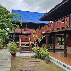 Nipatra Homestay バンコク都 Exterior photo