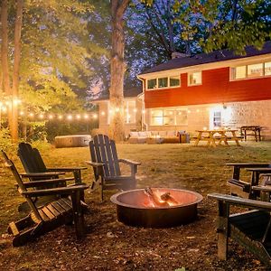 チェスタートン Unique! Retro 1950'S Wooded Retreat Near Indiana Dunes National Parkヴィラ Exterior photo