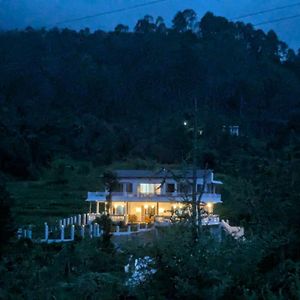 Brook Cottage Champawat Exterior photo